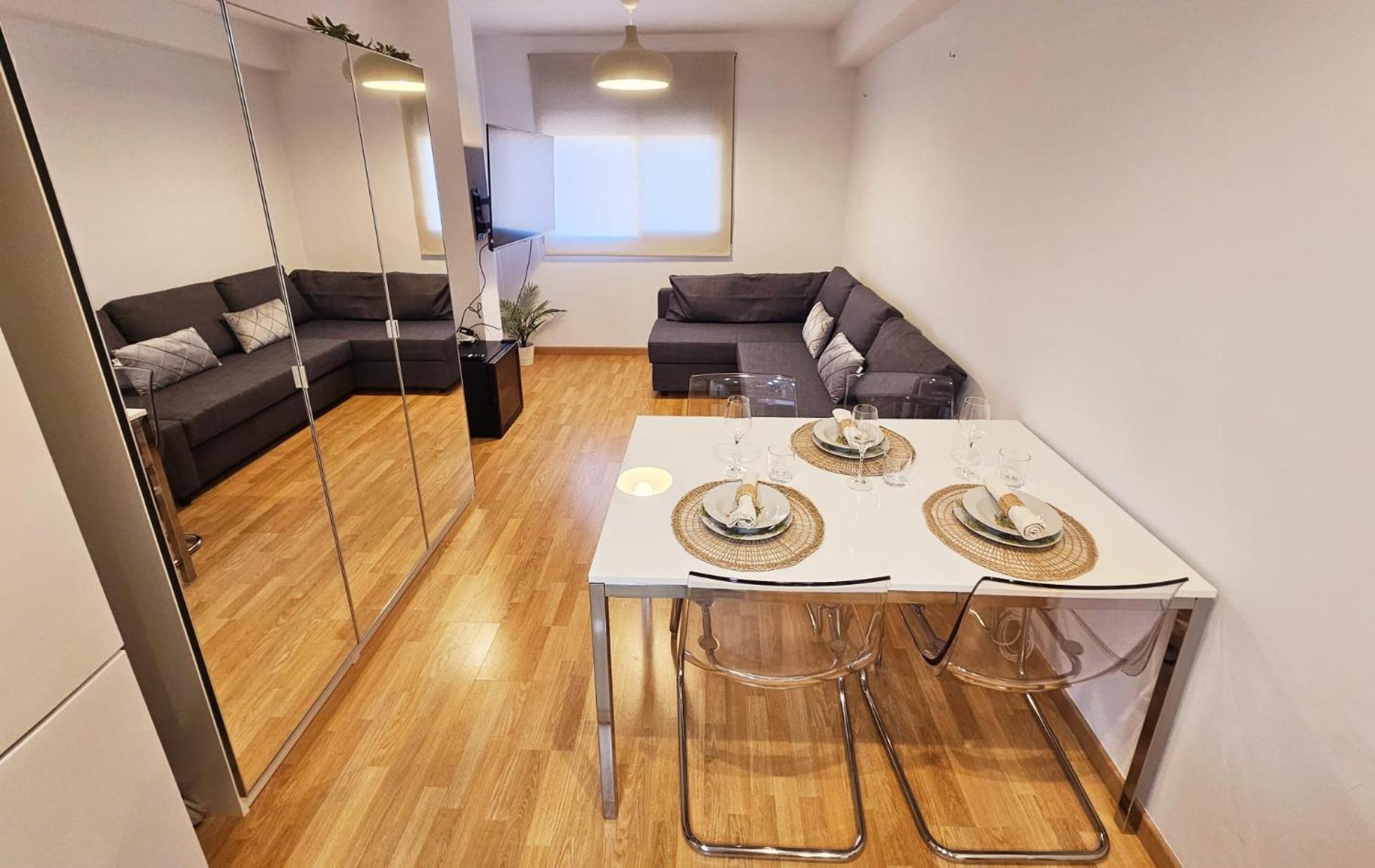 カステリョン・デ・ラ・プラナLa Casita De Lu Parking Incluidoアパートメント エクステリア 写真